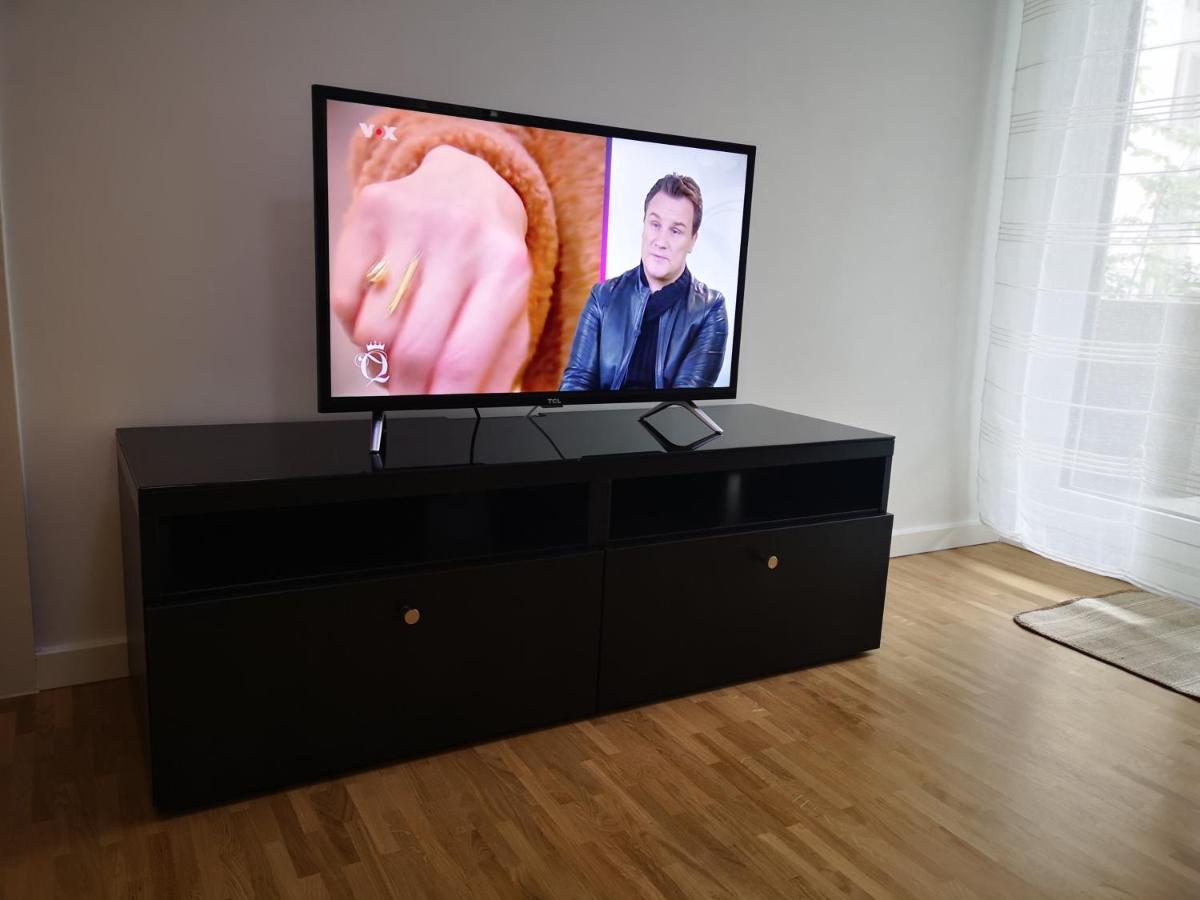 Apartment Near Fair And Central City In Few Min, With Garden Frankfurt am Main ภายนอก รูปภาพ