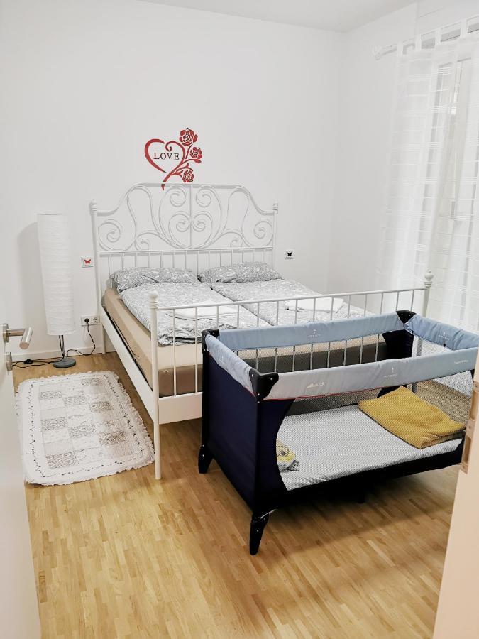 Apartment Near Fair And Central City In Few Min, With Garden Frankfurt am Main ภายนอก รูปภาพ